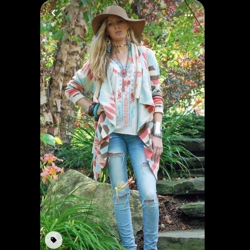 Tasha Polizzi Collection Open Front Wrap. Size L. P/A880/M